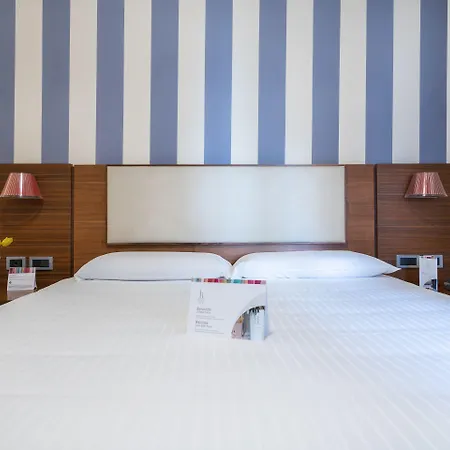 Palace Hotel 3*