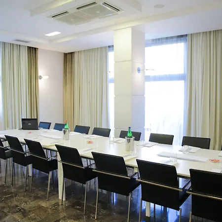 Palace Szálloda 3*